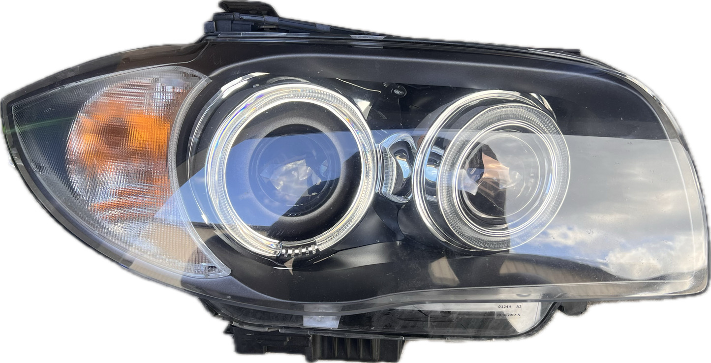 BMW 135i RH Head Light Lamp OEM Xenon with ballast